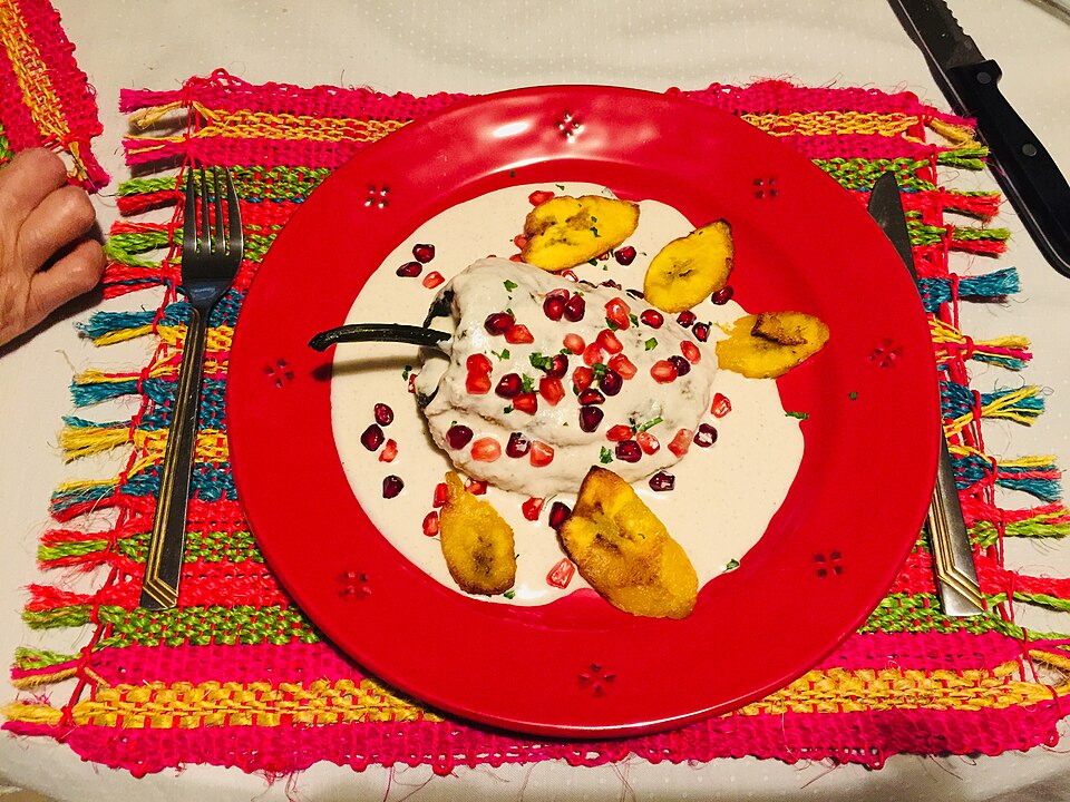 Chiles En Nogada