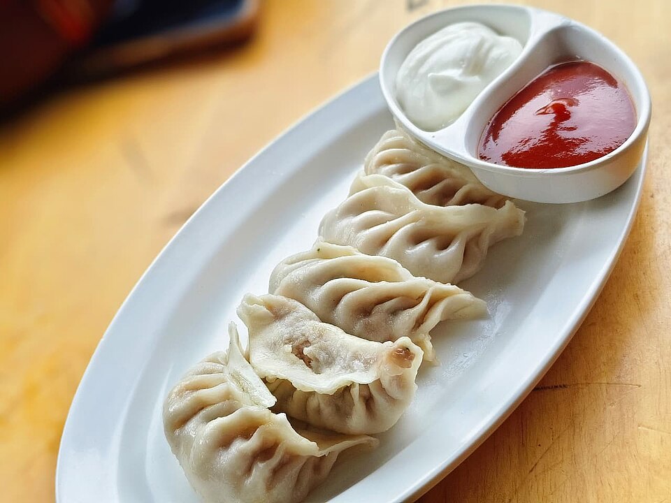 Momos