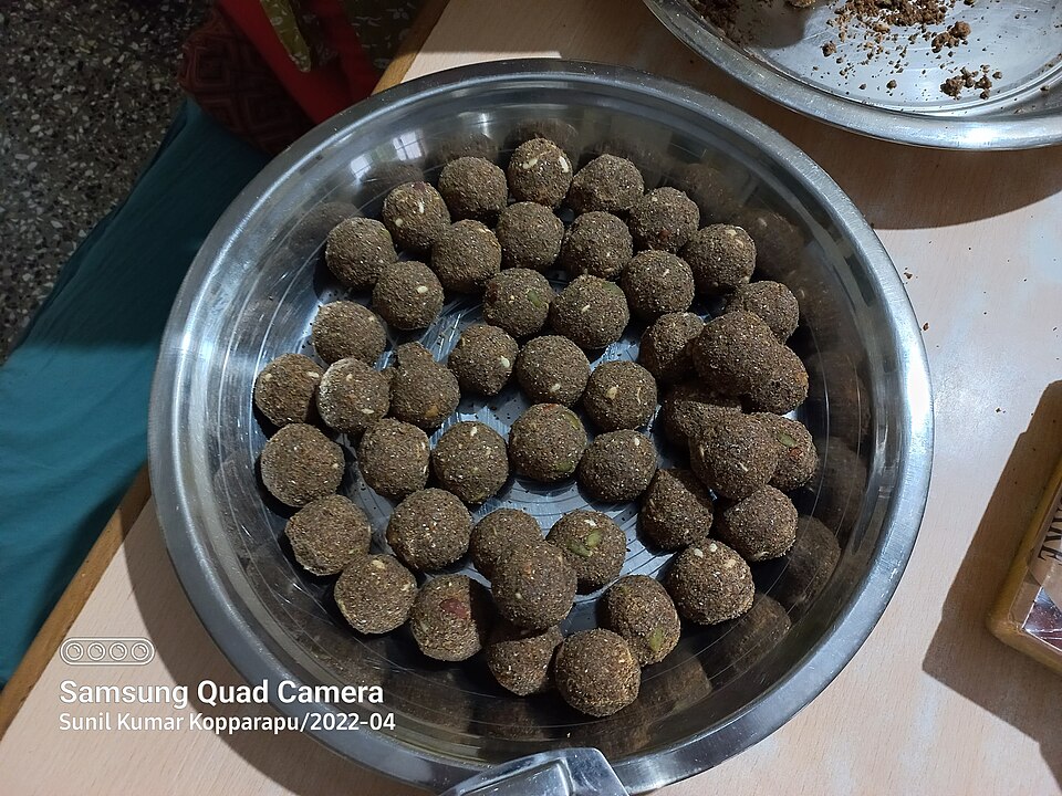 Til Ladoo